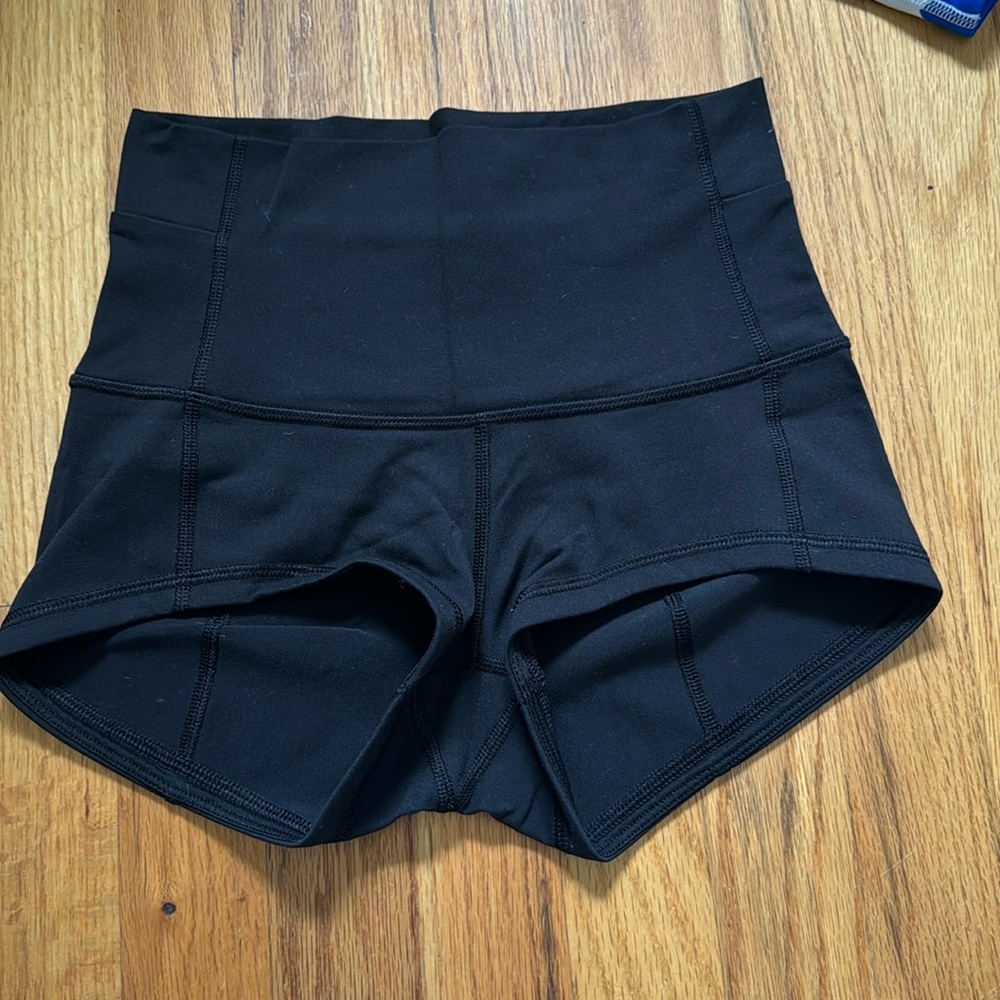 Lululemon 2inch High Waisted Short